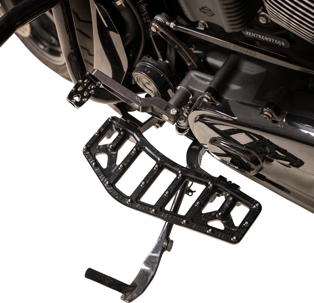 THRASHIN SUPPLY CO. Aggressor Floorboards - Black TSC-2219-1