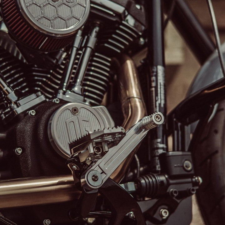 OG Raw aluminium Adjustable Brake Arm for Harley-Davidson M8 Softails mounted on a 2025 Low Rider S-FXLRS