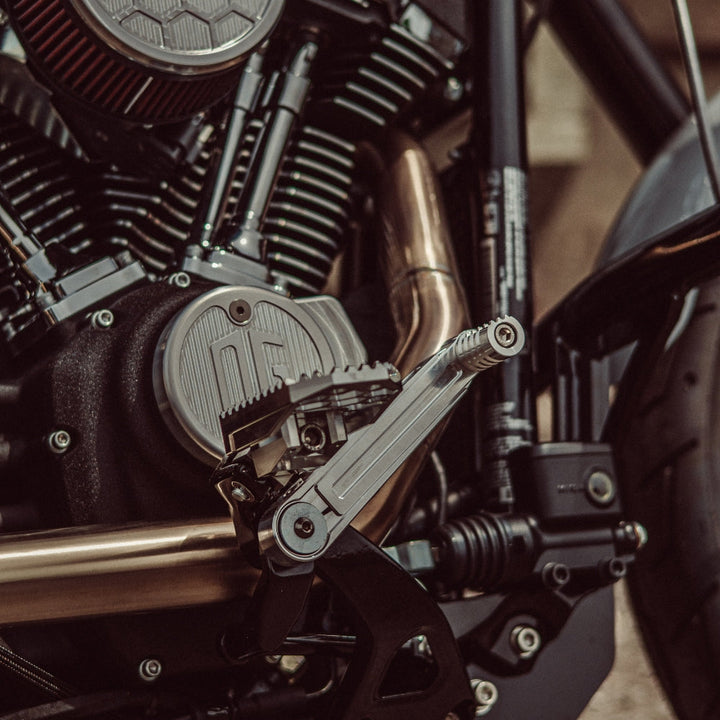 OG Shorty Gripper Shifter Peg installed on a 2025 Softail Low Rider S FXLRS
